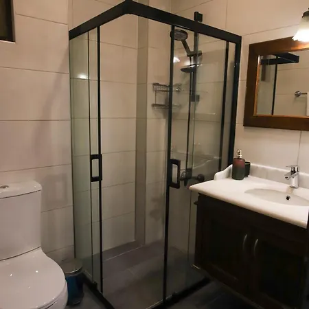 Cunda Nesos Casa de hóspedes 4*