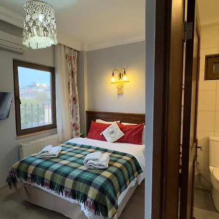 Cunda Nesos Casa de hóspedes 4*