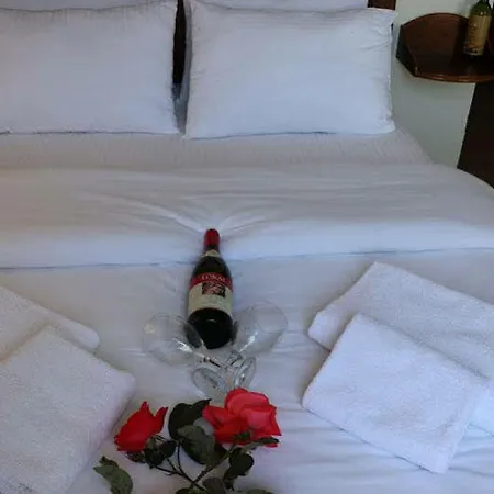 Casa de hóspedes Cunda Nesos 4*