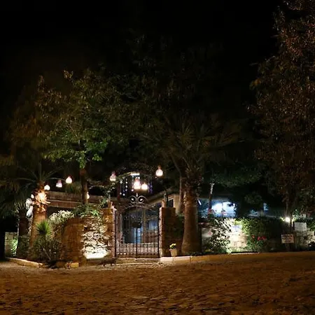 Cunda Nesos 4*