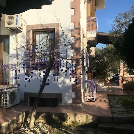 Cunda Nesos Casa de hóspedes 4*