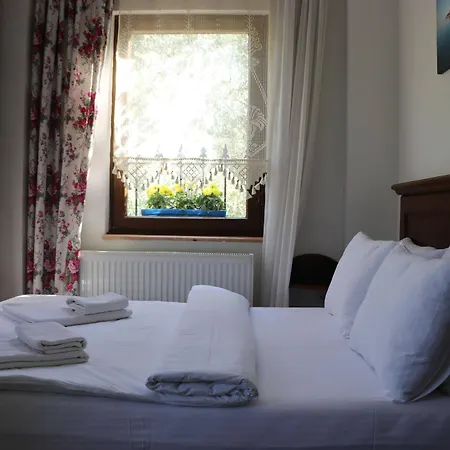 Konukevi Cunda Nesos Ayvalı