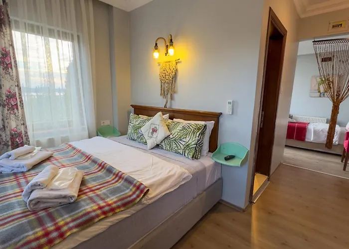 Cunda Nesos Gæstehus 4*